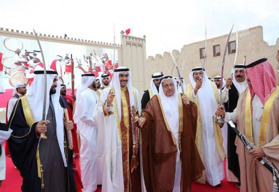 أهالي الرفاع يحتفون بالأعياد الوطنية