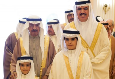 سمو رئيس الوزراء يستقبل عددا من أفراد العائلة المالكة الكريمة