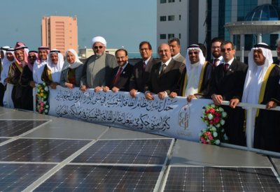 وزير الكهرباء يدشن تشغيل الطاقة الشمسية في الأوقاف الجعفرية