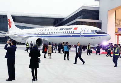 بوينغ تفتتح أول مصنع للطائرات 737 في الصين