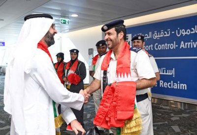 الامارات تشارك البحرين اعيادها وتستقبل البحرينيين بالورود والأعلام