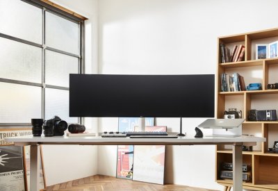 LG تكشف عن شاشات جديدة بتصاميم عريضة للمبدعين واللاعبين 