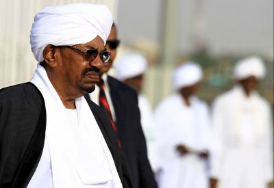 البشير يتعهد بإجراء إصلاحات اقتصادية واسعة