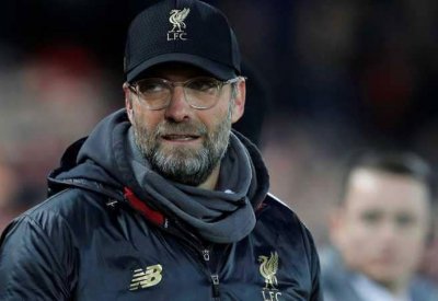 مدرب ليفربول يتحدث عن "صفقات يناير" لتعويض الغيابات