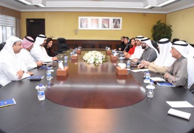 وزيرا المالية والصناعة يعقدان اجتماعاً مع غرفة التجارة