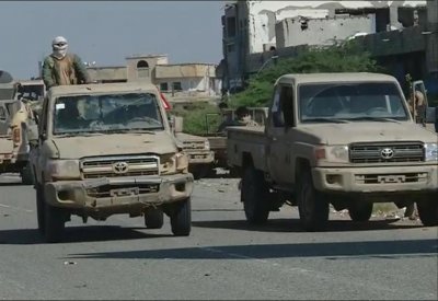 الجيش اليمني يعثر على مخزن أسلحة بصعدة.. ويتقدم في لحج