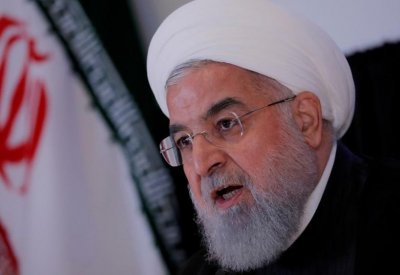روحاني: العقوبات تؤثر على المعيشة والنمو