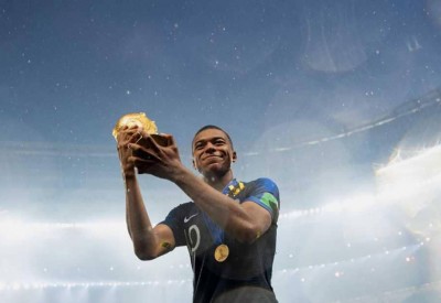 مبابي يهزم رونالدو وميسي.. ويحطم رقما قياسيا جديدا