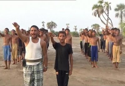 مقتل 50 طفلاً من مدرسة واحدة زج بهم الحوثيون في القتال