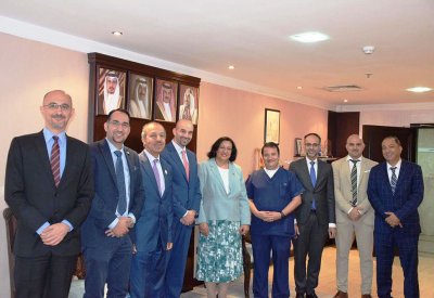 وزيرة الصحة تستقبل الطبيب الزائر محمد أبو هلال وأطباء بقسم الجراحة