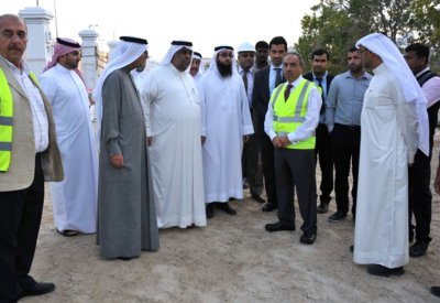 خلف يتفقد أعمال سير المرحلة الأولى لحديقة المحرق الكبرى