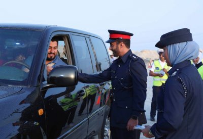 المحافظة الجنوبية تقيم حملة مرورية توعوية حفاظاً على سلامة مرتادي البر