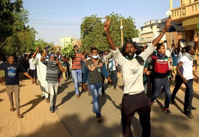 السودان.. استنفار أمني قبيل "المسيرة الثانية" إلى القصر