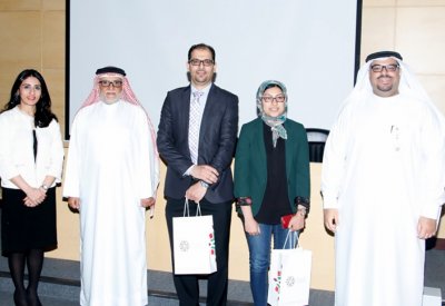 جامعة الخليج العربي تستضيف خريجيها لتقديم محاضرة