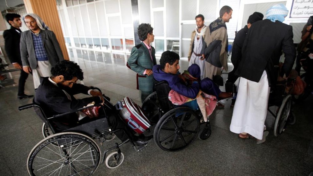 الحوثي يماطل بنقل جرحاه لمسقط.. وحديث عن استبدال أسماء
