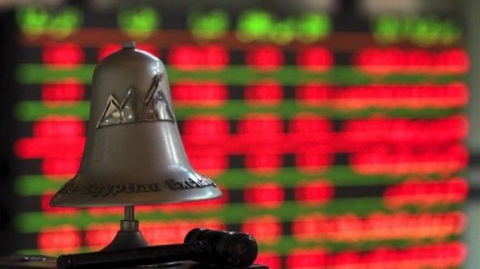 "التجاري الدولي" يتكبد خسائر حادة وسوق مصر تواصل النزيف