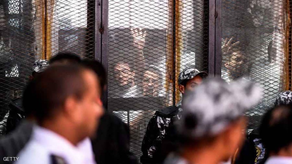 مصر.. المؤبد لمرشد الإخوان ونائبه