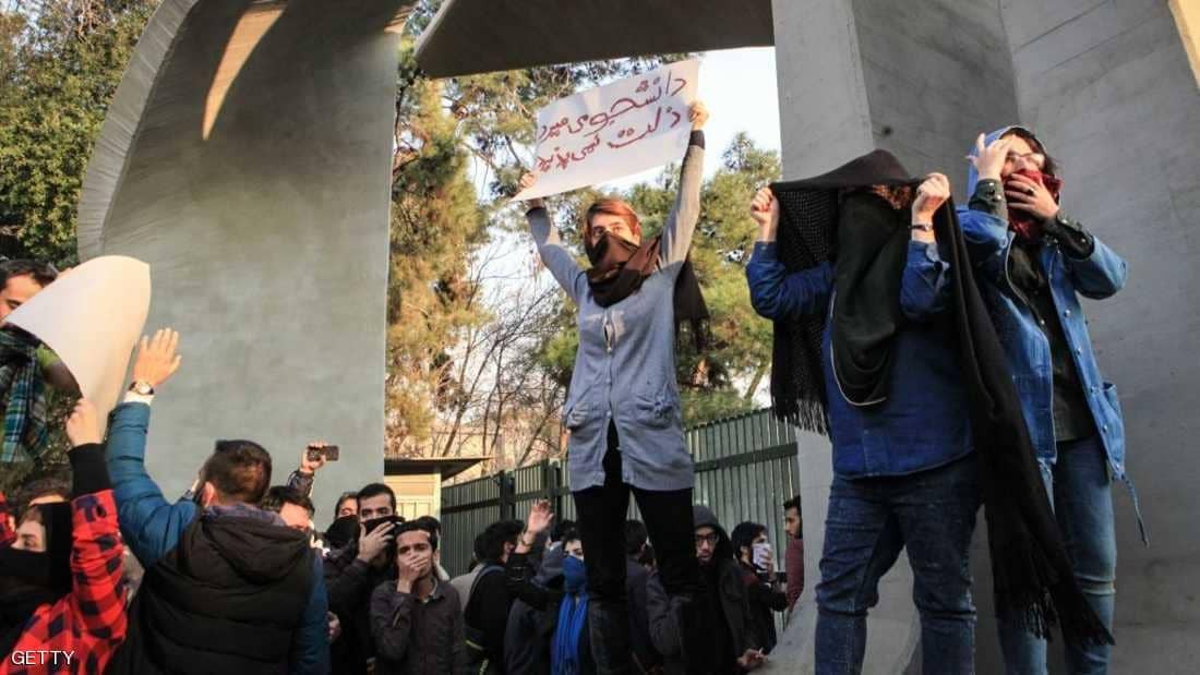إيران وبوشهر.. الشعب يدفع ثمن "النووي"