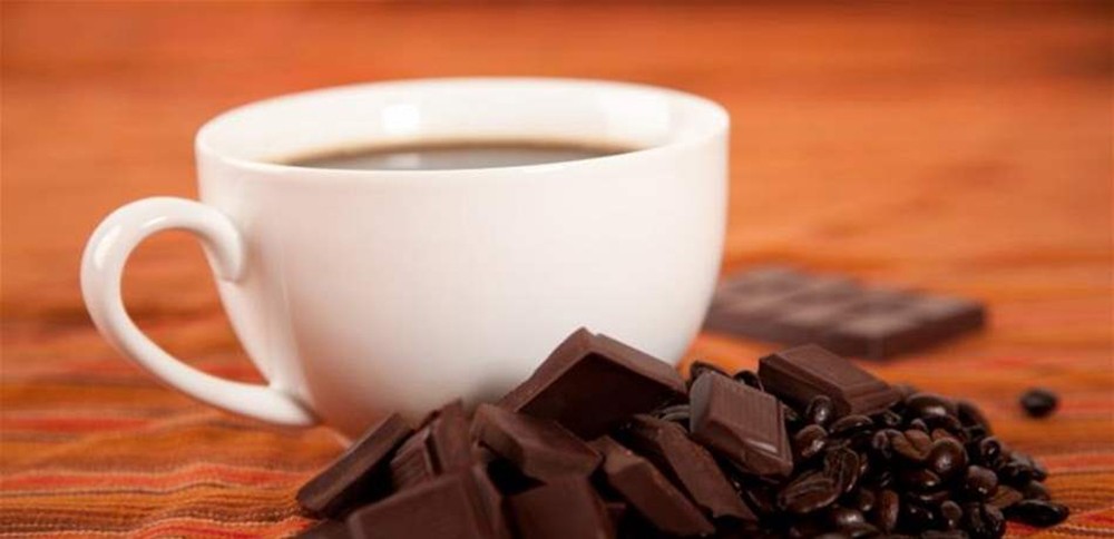 فوائد مذهلة لـ7 مواد تضاف إلى الشاي.. هل جربت أن تدمج الشوكولا معه؟