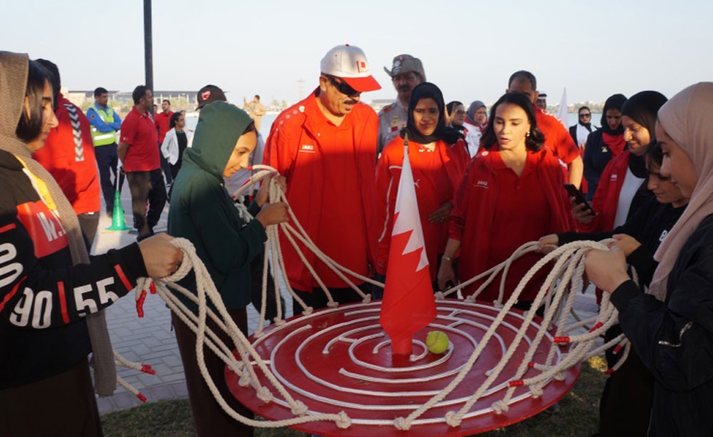 وزير التربية يشارك في المهرجان الوطني الرياضي (البحرين تستاهل)