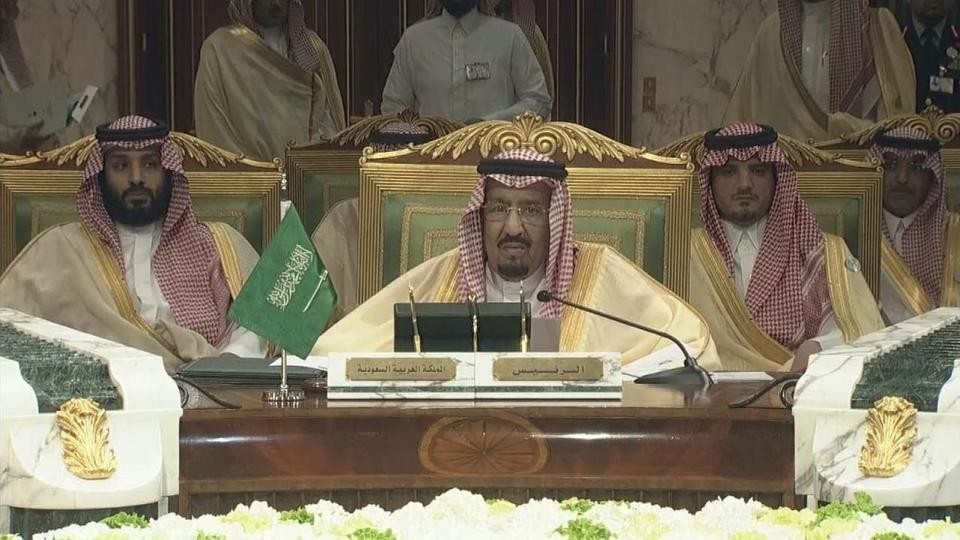 الملك سلمان: حريصون على صيانة كيان مجلس التعاون الخليجي