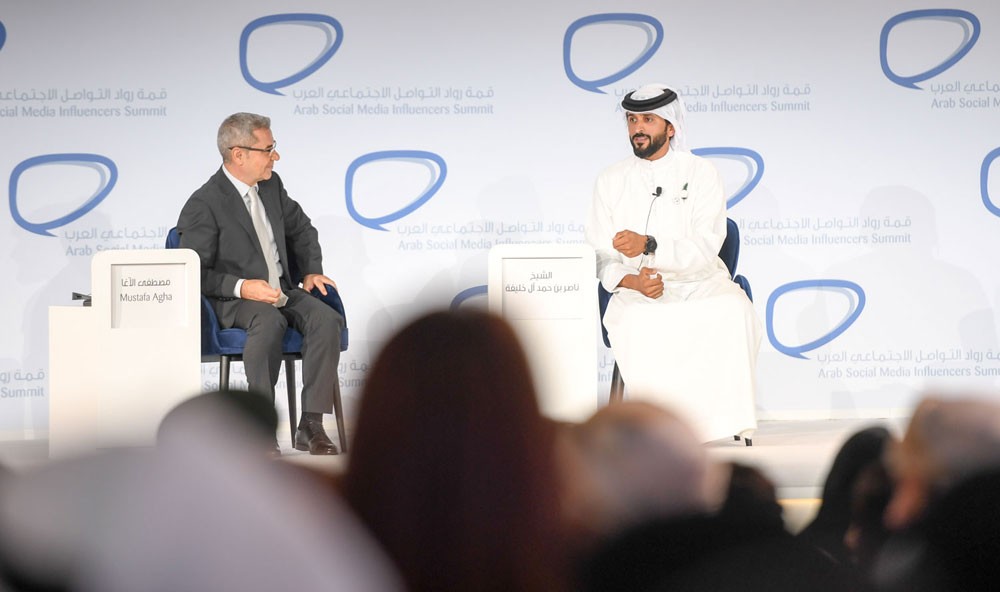 ناصر بن حمد: دور كبير للشباب في بناء ورفعه الاوطان عبر الوسائل الإعلامية الحديثة  
