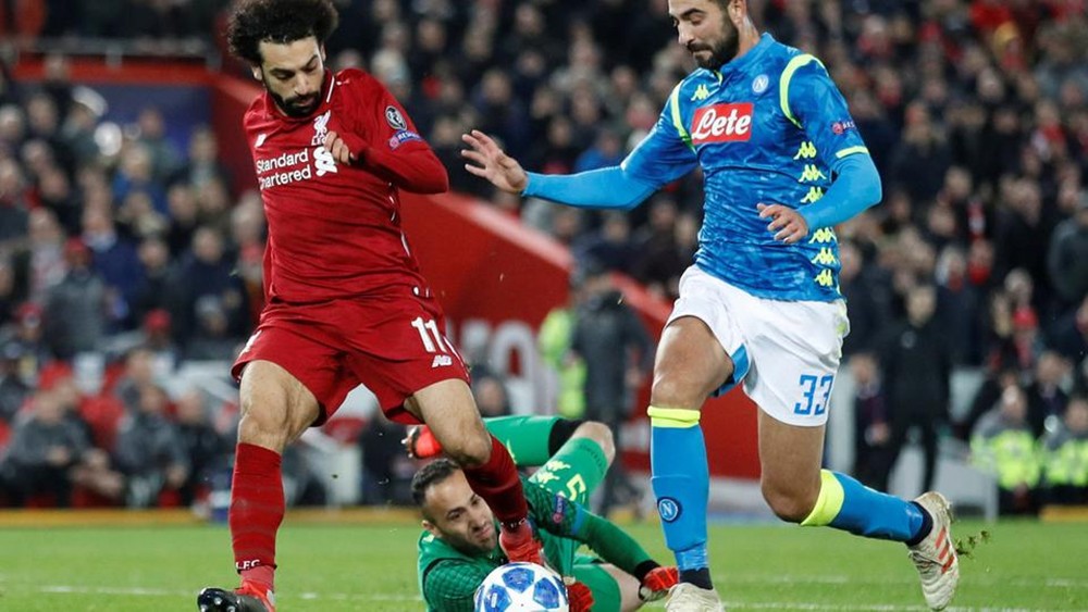 صلاح يقود ليفربول إلى الدور الثاني.. وتوتنهام يتأهل