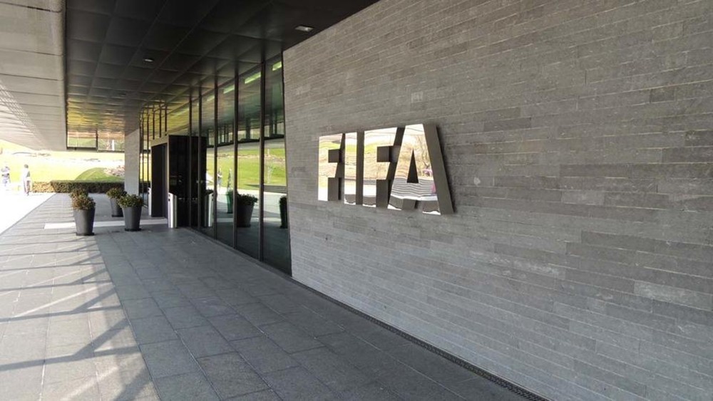 الاتحاد الدولي يمنح وسطاء الأندية 2,14 مليار دولار