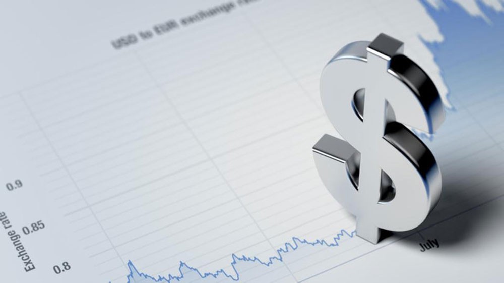 الدولار يهبط لأقل مستوى في 6 أيام قبل اجتماع الفيدرالي