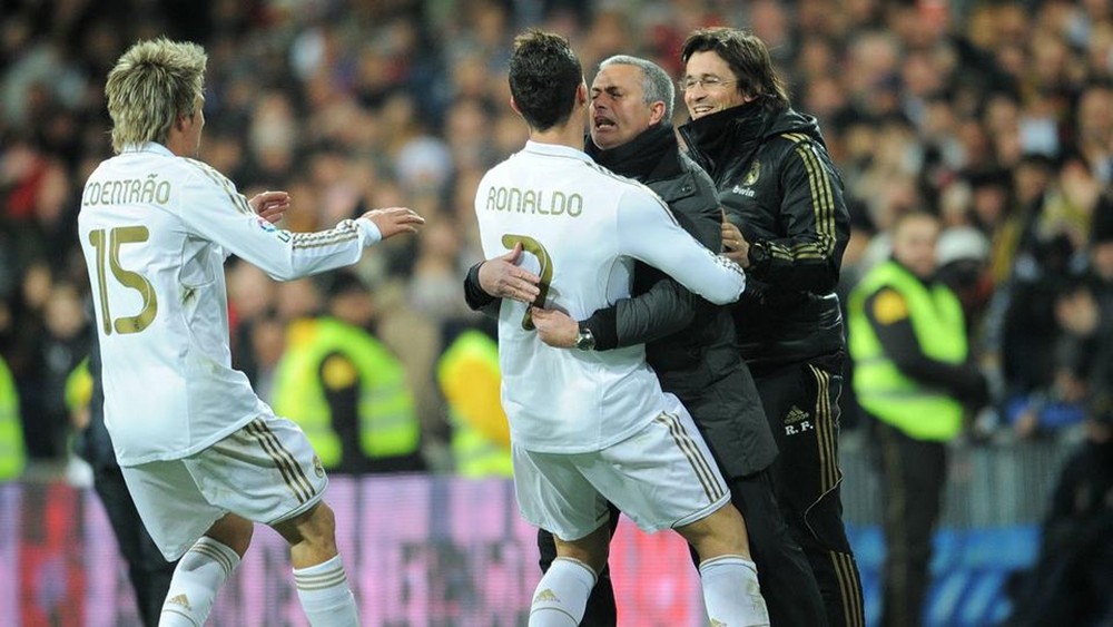 هل يعود مورينيو إلى قيادة ريال مدريد من جديد؟