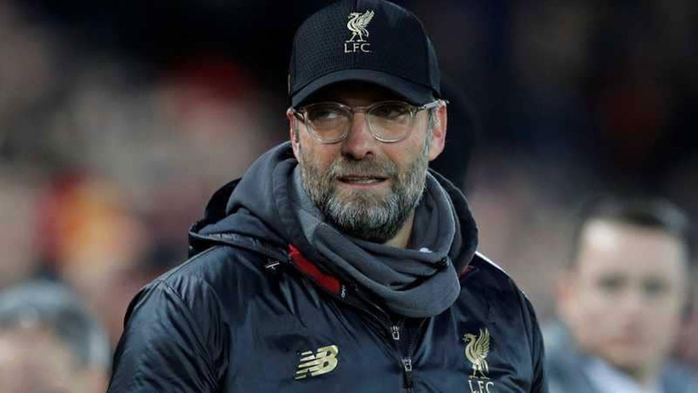 مدرب ليفربول يتحدث عن "صفقات يناير" لتعويض الغيابات