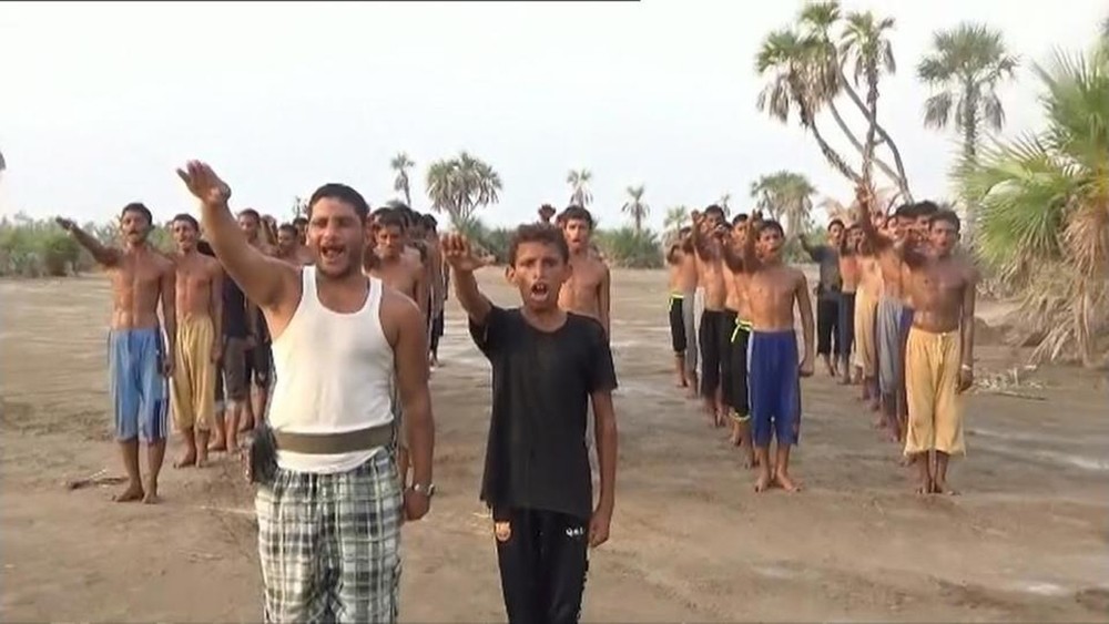 مقتل 50 طفلاً من مدرسة واحدة زج بهم الحوثيون في القتال