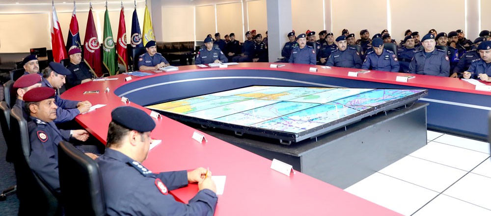 وزير الداخلية يشيد بالاستعداد والجاهزية العالية بتمرين خفر السواحل