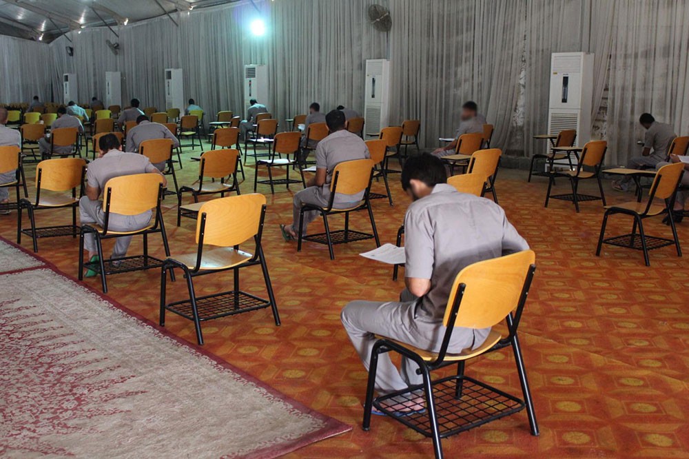 الأمانة العامة للتظلمات تتابع اختبارات منتصف العام الدراسي للنزلاء الطلبة بمركز "جو" 