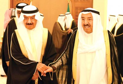 اتصالات هاتفية بين سمو رئيس الوزراء وقيادة دولة الكويت