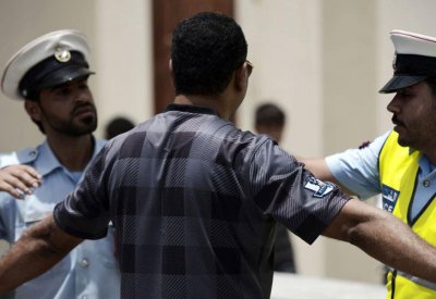 السجن 3 سنوات لموقوف لكم وركل شرطيا في الحوض الجاف
