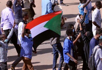 السلطات السودانية تتخذ سلسلة تدابير لاحتواء غضب الشارع
