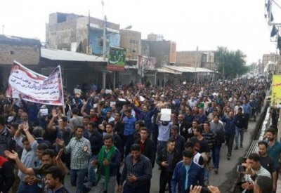إيران.. مظاهرات للعمال والفلاحين في طهران وأصفهان