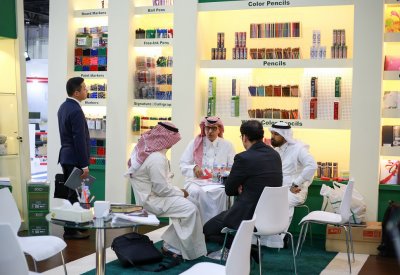 147.9 مليون دولار حجم سوق أدوات الكتابة في الإمارات 2022