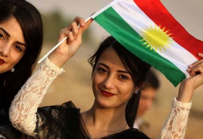  رغم شكوى بغداد.. أزمة "العلم الكردي" قائمة في كركوك