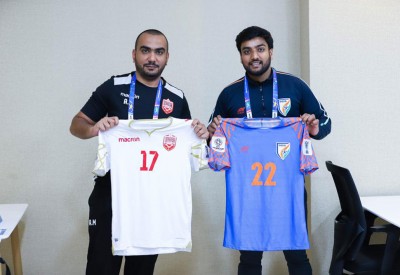 الأحمر يواجه الهند في مباراة مصيرية للتأهل إلى ثمن النهائي