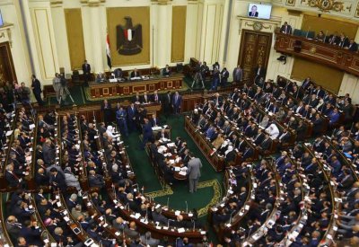 مصر.. البرلمان يقر تمديد "حالة الطوارئ"