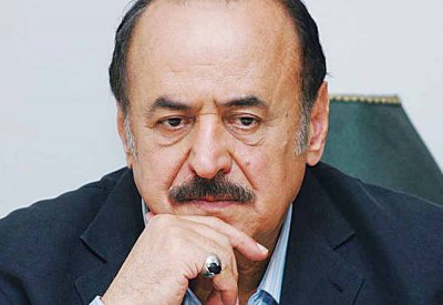 فنانون سوريون ينفون وفاة أسعد فضة