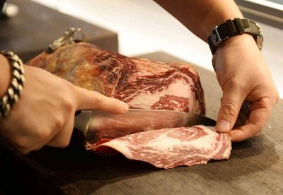  نصيحة ثمينة للآباء بعد "تجربة اللحم والسيارة"