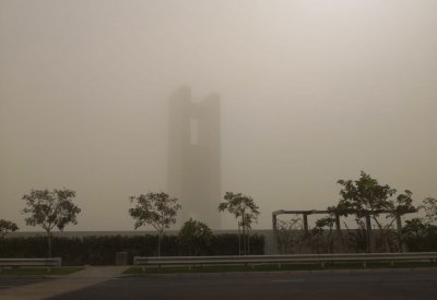 العاصفة الرملية تغير ملامح البحرين.. والطقس مغبر 