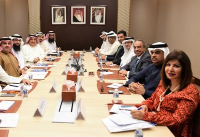 بحث المشاريع الخدمية في محافظة المحرق واحتياجات الأهالي