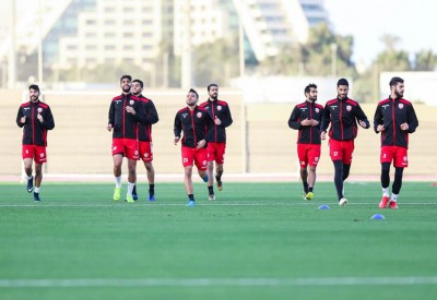الأحمر يختتم تدريباته استعدادًا لدور الـ16