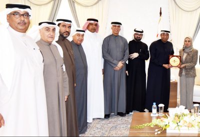 زينل: تعزيز التعاون مع (بيت التجار) لدعم الاقتصاد الوطني