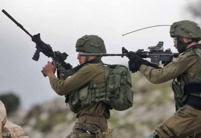  الجيش الإسرائيلي يقتل فلسطينيا عند أحد الحواجز بالضفة