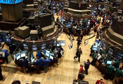 ستاندرد آند بورز وداو يفتحان على استقرار